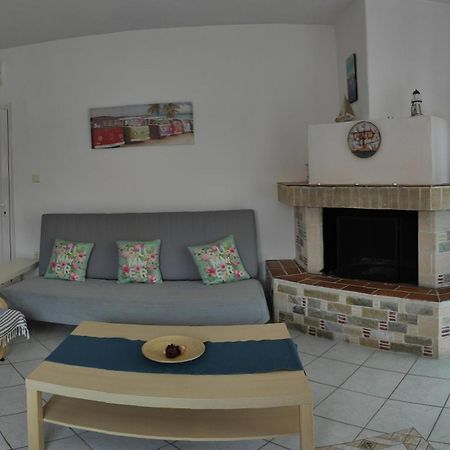 Roses Rt Apartments Skioni I نيا سكيوني المظهر الخارجي الصورة