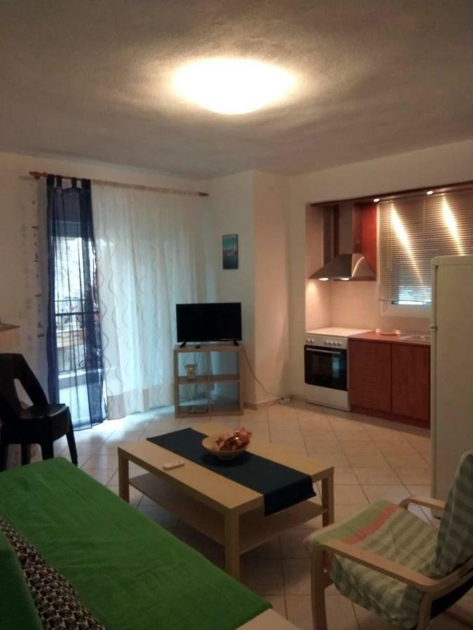 Roses Rt Apartments Skioni I نيا سكيوني المظهر الخارجي الصورة