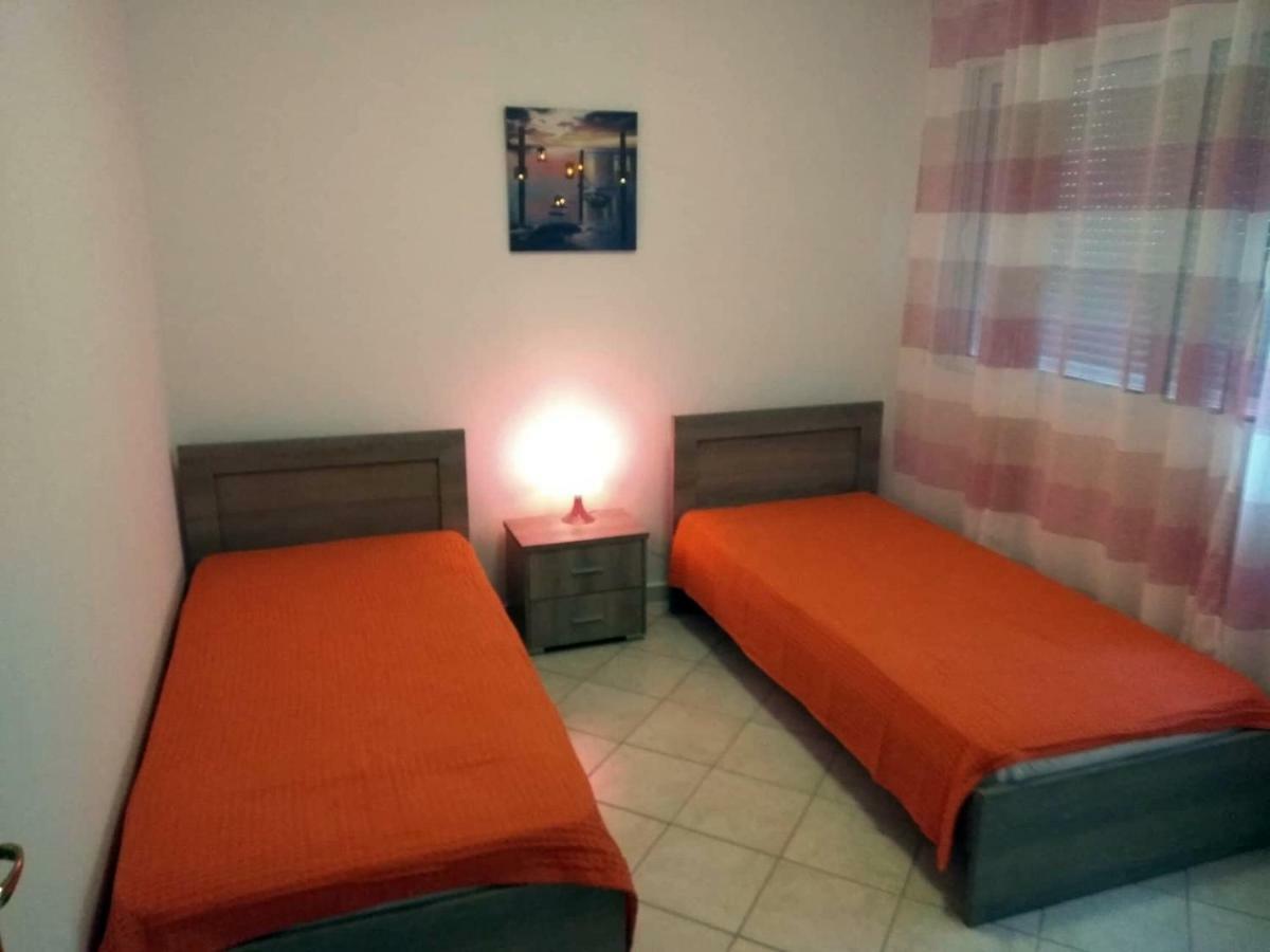 Roses Rt Apartments Skioni I نيا سكيوني المظهر الخارجي الصورة