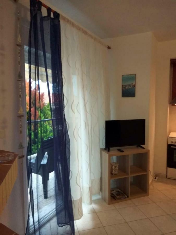 Roses Rt Apartments Skioni I نيا سكيوني المظهر الخارجي الصورة